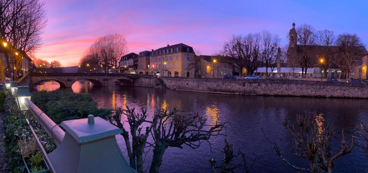 Hotel Des Bains Figeac Exteriér fotografie
